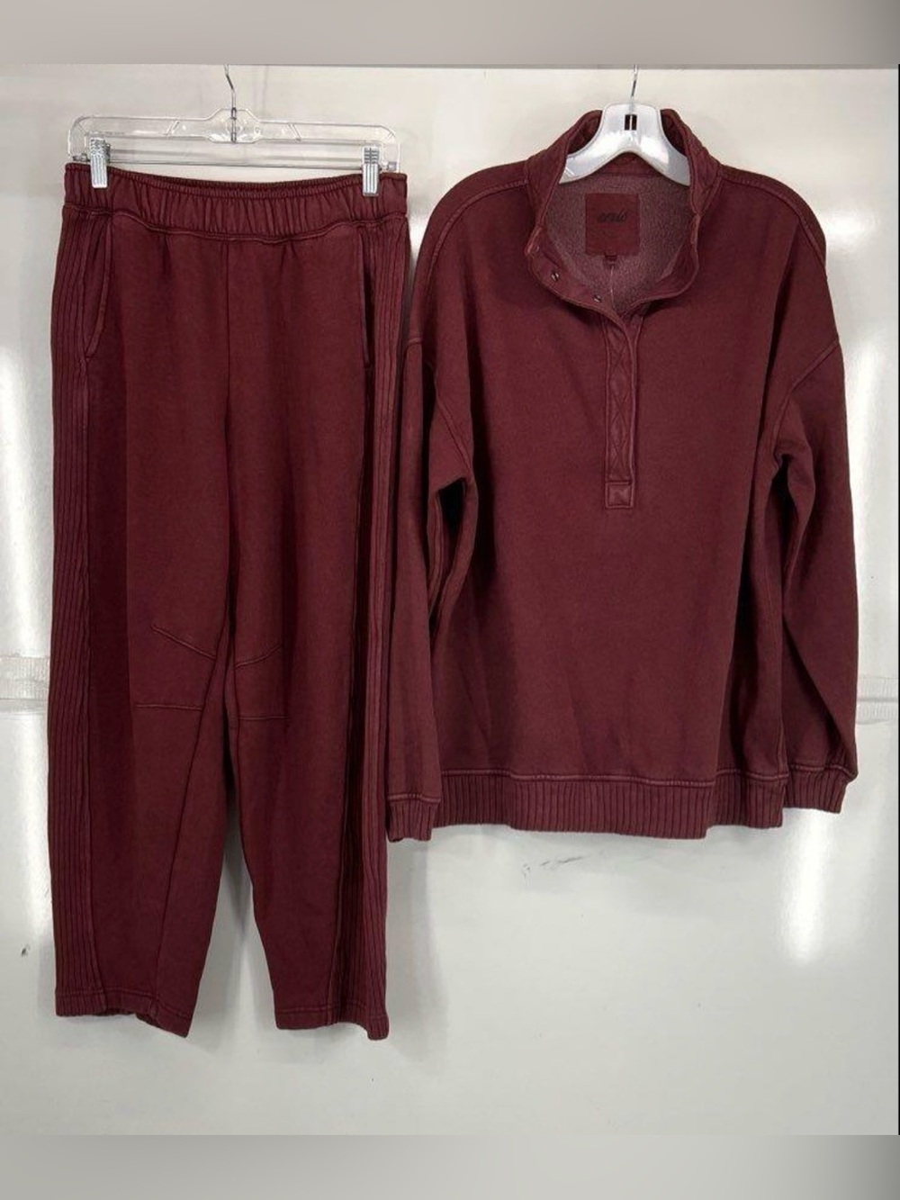 NWT aerie oh snap & barrel sweat set